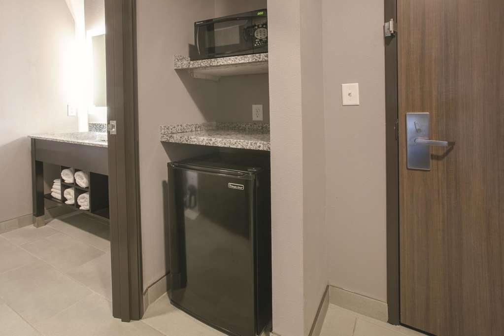 מלון La Quinta By Wyndham Amarillo Airport חדר תמונה