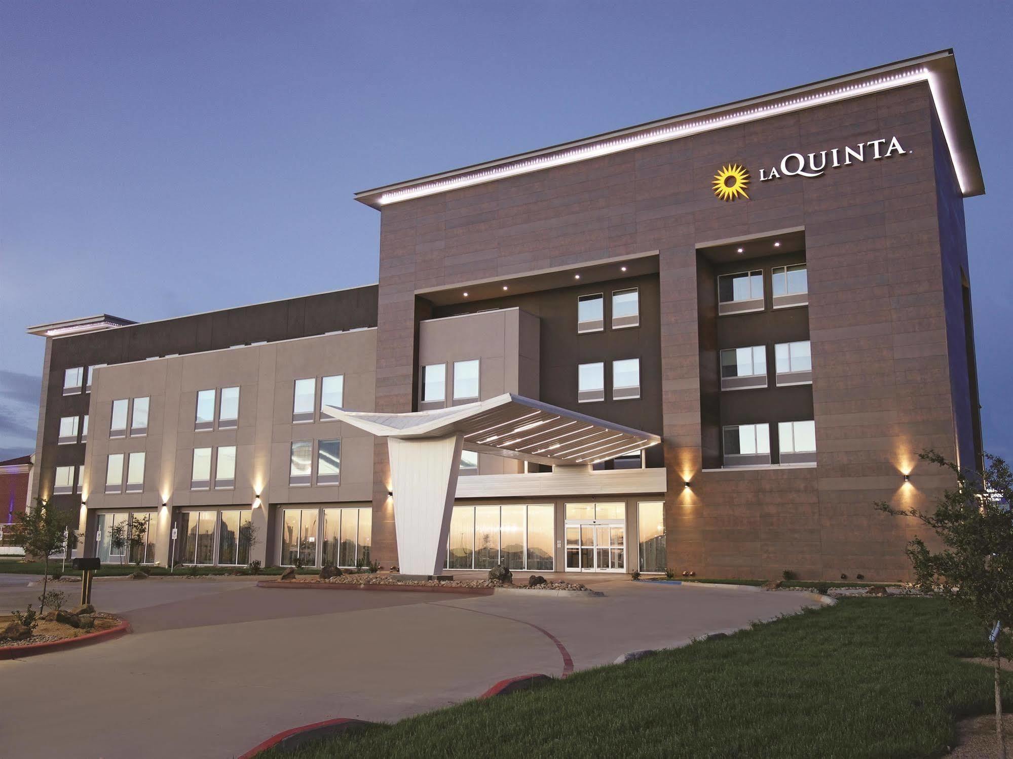 מלון La Quinta By Wyndham Amarillo Airport מראה חיצוני תמונה