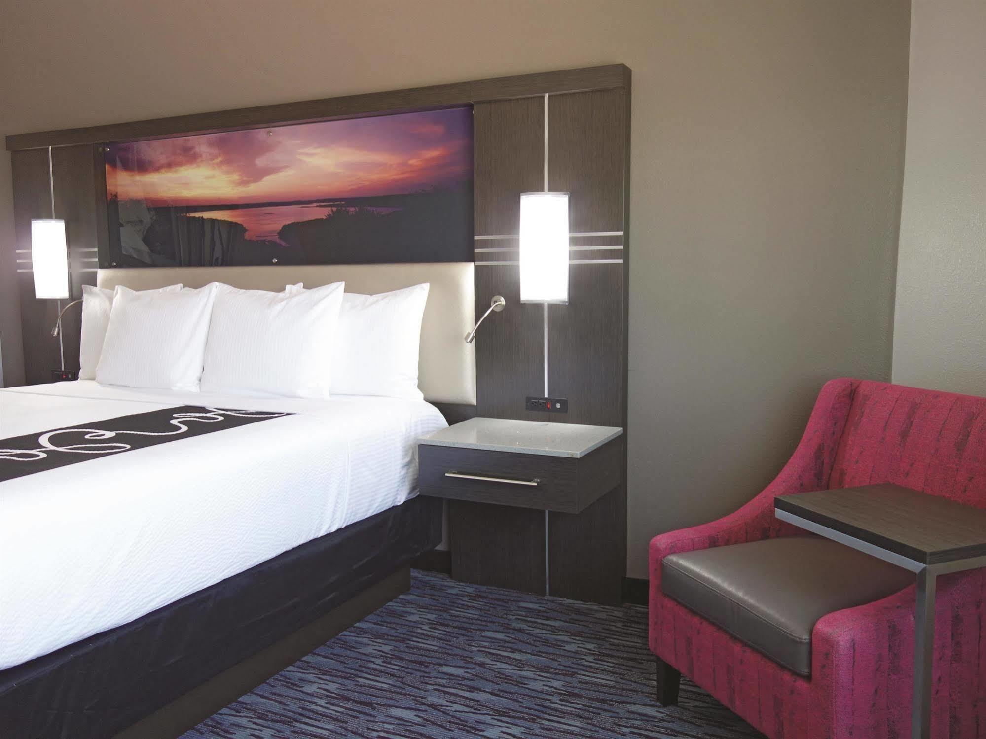 מלון La Quinta By Wyndham Amarillo Airport מראה חיצוני תמונה