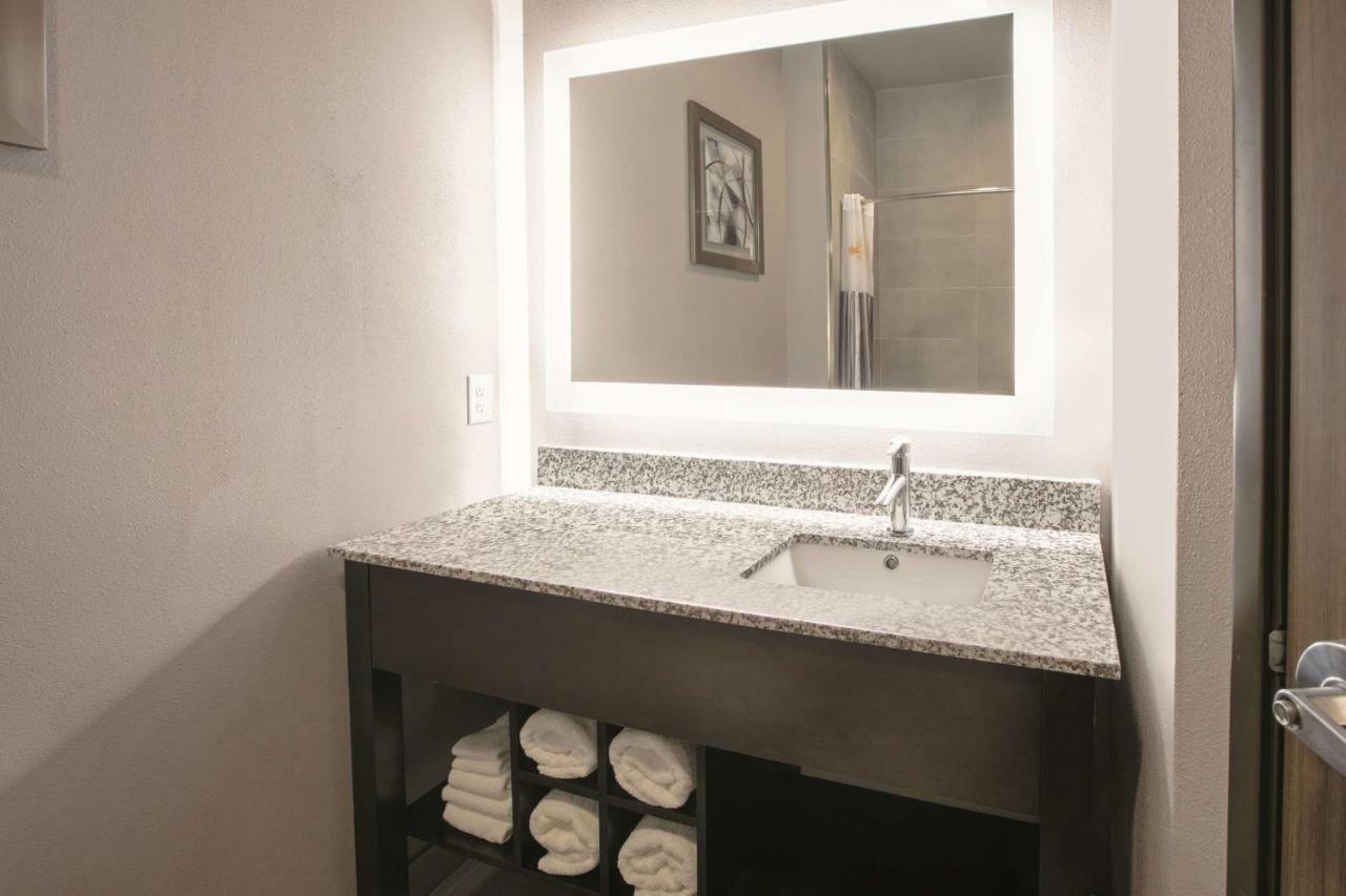 מלון La Quinta By Wyndham Amarillo Airport מראה חיצוני תמונה